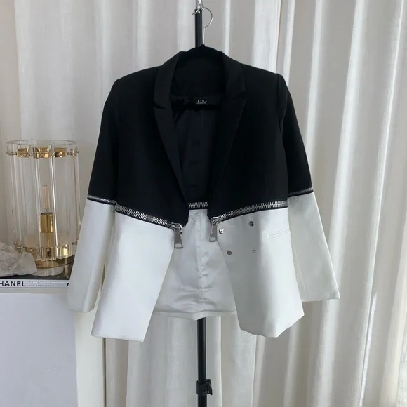 Black and White Blazer - Picture 1 of 4